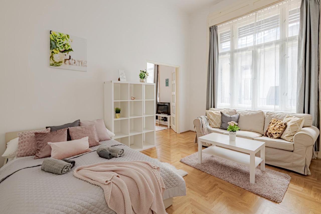 Vintage Home Next To Central Market Hall Будапеща Екстериор снимка